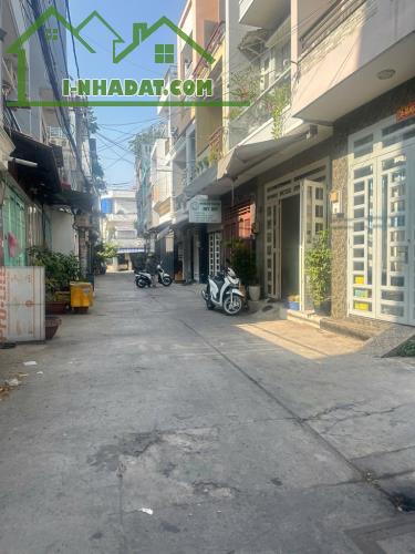 BÁN GẤP NHÀ LÊ VĂN QUỚI - BÌNH TÂN - HẺM 7M KINH DOANH - 2 TẦNG BTCT - 32M2 - HƠN 3 TỈ - 1