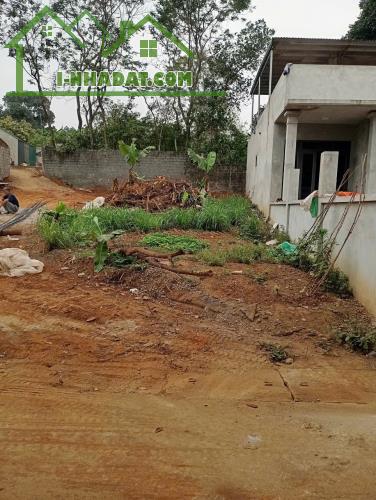 Lô 142m , mặt tiền 7m . Gần QL6  đường to thoải mái - 1