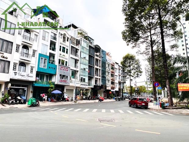 Chủ gấp bán - Giảm sốc 5 tỷ! Nhà mặt tiền đường Nguyễn Đình Chiểu, P. Dakao, Quận 1.