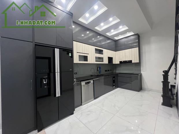 🏡 Ngọc Lâm, Long Biên, 50m2 x 5 tầng, 11 tỷ 3, Ô tô, Đầu phố, Nội thất VIP - 2