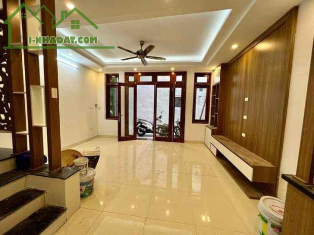 BÁN NHÀ 5 TẦNG LÁNG HẠ - NHÀ ĐẸP, DÂN TRÍ CAO, SỔ ĐỎ CHÍNH CHỦ!