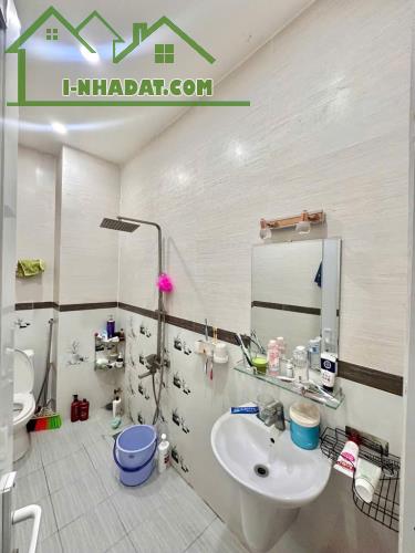 Cần Bán Gấp Nhà Mặt Tiền Đường B 100m2 (5 x 20) 4 Tầng 15,1 Tỷ TL - 2
