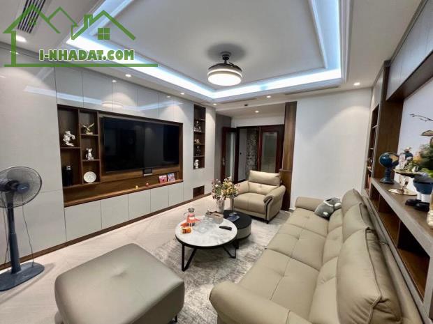 Duy nhất 1 căn Ngọc Hà, Ba Đình, 6T, thang máy, sát phố lớn , 46M, gara ô tô, 11.36 tỷ. - 2