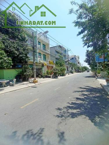 Mặt tiền kinh doanh Lê Bôi 6x20 4 tầng chỉ 10 tỷ 8 - 3