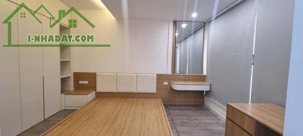 Bán gấp CH tầng 2, nhà C18 TT Thành công, Nguyên Hồng Đống Đa. 37m2( 70m2 SD), 2PN. 4,5