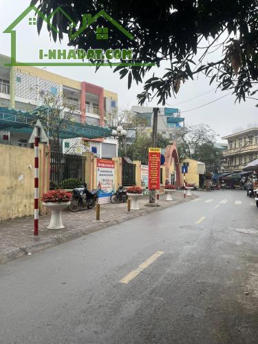 Cần bán nhà Mai Động - Ô tô 7 chỗ vào nhà - Lô góc 3 thoáng vĩnh viễn - MT 9m - Giá chào