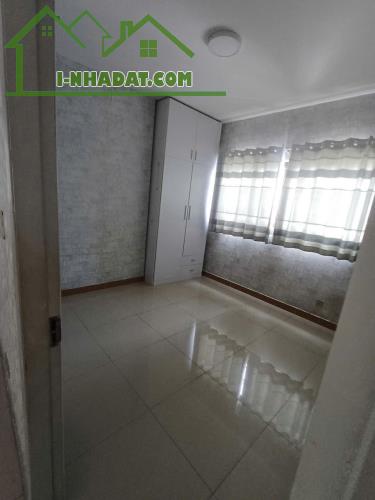 Cho Thuê Căn Hộ Chung Cư The Useful Lạc Long Quân, Tân Bình, 62m2, Chỉ 10tr/tháng. - 3