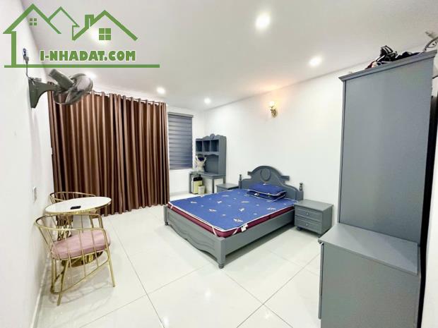 Ngộp Lạc Long Quân - giáp Q10 - 4 tầng  - view HXH gần 40 m2 - 3