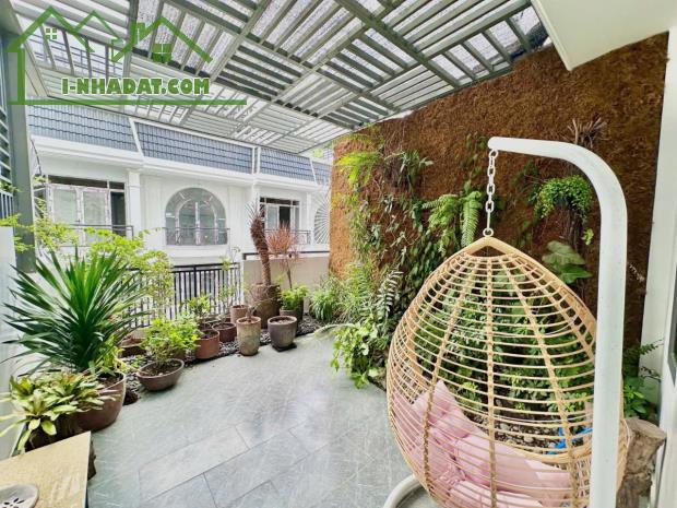 Ngộp Lạc Long Quân - giáp Q10 - 4 tầng  - view HXH gần 40 m2 - 4