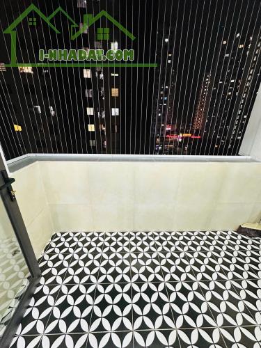 Linh Đàm - Hoàng Mai - Căn hộ chung cư CT4A-X2, sổ đỏ, 70m2 * 3 ngủ, ban công rộng - 4