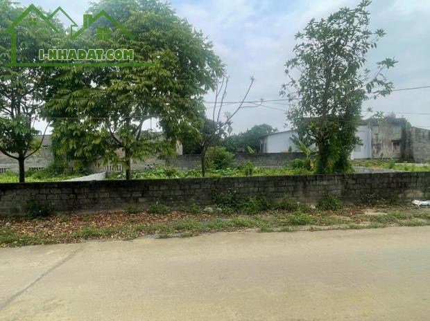 BÁN 236M FULL THỔ CƯ.TRỤC CHÍNH LIÊN THÔN TẠI NAM PHƯƠNG TIẾN. CHƯƠNG MỸ.16,1TR.M²