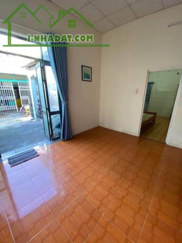 # Nhà Kiệt Hải Phòng, 44m2, Cấp 4, 2 Ngủ, sân rộng, sạch sẽ, 1.95 tỷ - 1