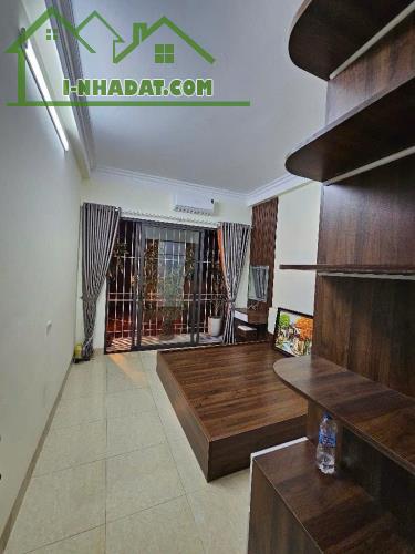 BÁN NHÀ NGÔ GIA TỰ  LONG BIÊN , Diện tích 50m² , Mặt tiền 3,55m , Giá 6,38 tỷ (TL) - 1