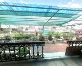 BÁN NHÀ HẺM XE HƠI. XE HƠI NGỦ TRONG NHÀ, DT LỚN GẦN 200M,