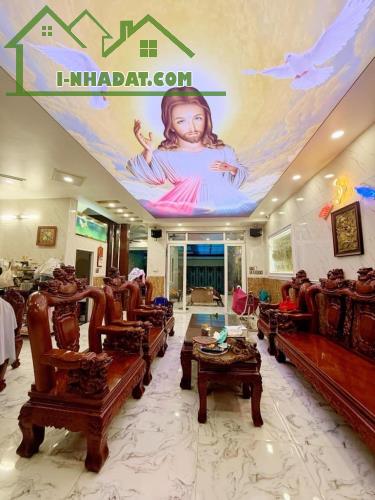 SIÊU PHẨM NGANG LỚN 8M SIÊU HIẾM - MẶT TIỀN ĐƯỜNG 9A BHHA - XE HƠI NGỦ TRONG NHÀ - 3 TẦNG