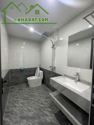 NHÀ CHÍNH CHỦ - GIÁ TỐT - Vị Trí Đẹp Tại Ngõ 240 Tổ 18 Ngọc Thuỵ Long Biên, Tp Hà Nội - 3