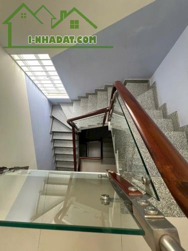 Bán nhà 1 trệt 2 lầu 76m2 thổ cư đường ô tô (P.Tân Tiến) chỉ 4 tỉ - 1
