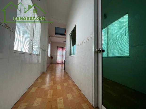 Bán nhà mặt tiền đường Chợ Cây Chàm, Quang Vinh, Biên Hòa, 155m2, giá 10 tỷ. - 2