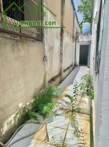 Bán nhà gác lửng 103m2 SHR thổ cư đường ô tô (P.Tân Phong) chỉ 2,5 tỉ - 1