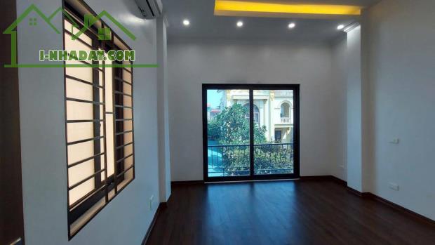 Siêu Hot nhà đẹp Lô góc Ngọc Hồi Thanh Trì, 4T MT4m giá 8.85tỷ. Ôtô vào nhà, ngõ thông KD - 1