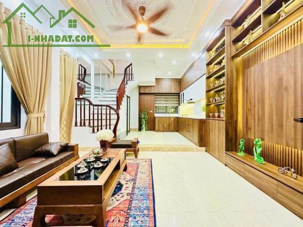 TRUNG TÂM NGŨ HIỆP ÔTÔ ĐỖ CỬA 42M2 5 TẦNG MẶT TIỀN 5M 7.15 TỶ - 1