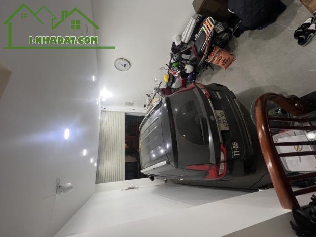 Nhà đẹp phân lô. Khu phố dành cho quân đội an ninh tuyệt vời