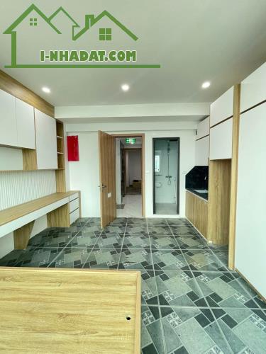 Bán nhà phố Trương Định, Hai Bà Trưng 56m, 7 tầng, Giá: 13.5 tỷ. LH: 0937158386 - 1