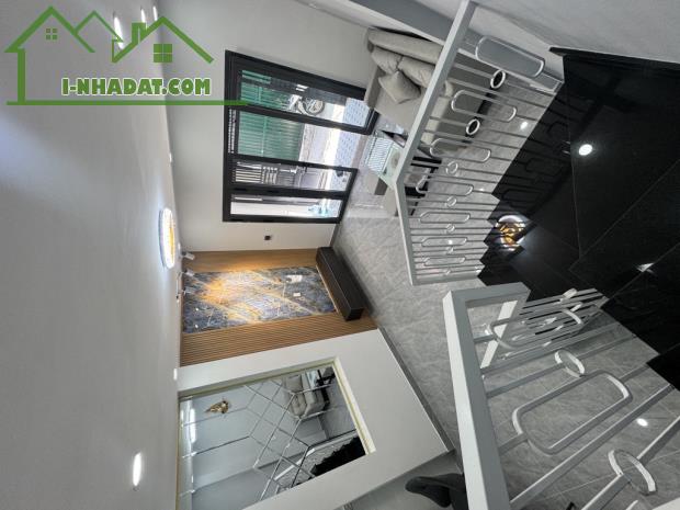 NHÀ 2 TẦNG MỚI ĐẸP - 4mX10m - SÁT MẶT TIỀN NGUYỄN SỸ SÁCH TRẦN THÁI TÔNG - NGAY CHỢ TÂN TR - 4