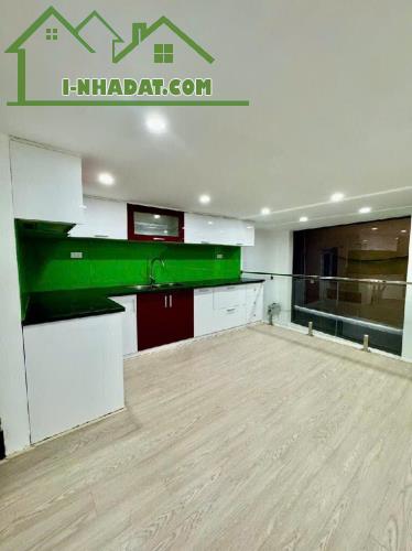 Nhà lô góc 3 mặt thoáng Ba Đình 35m2 x 5 tầng - Sổ nở hậu. - 2