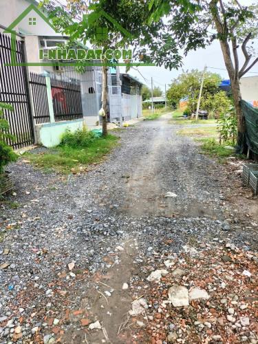 Nhà 1 triệt 1 lầu , giá rẻ hơn thị trường , đầu tư sinh lời cao !