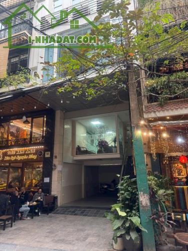 Bán nhà 4 tầng phân lô ngõ đẹp nhất phố Nguyên Hồng  kinh doanh cafe cực đông khách - - 1