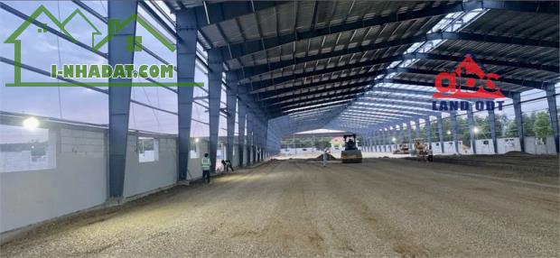 xưởng sản xuất với diện tích cho thuê linh hoạt, kết cấu kiên cố hiện đại, bàn giao liền