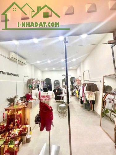Cho thuê nhà 4*18m 1 Trệt 2 Lầu 4pn HXH Đồng Đen P11 Tân Bình