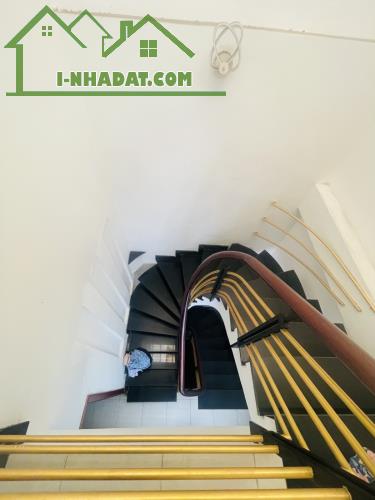 Bán nhà hẻm 737 Lạc Long Quân,Tân Bình, 4Tầng, MT 4,1M,Gần chợ TB, giáp Q.10, giá 5,65 tỷ - 4