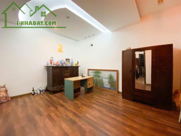 Mặt phố Yên Lãng 32 mét, ô tô tránh,ngõ thông, nhà vuông vắn,5 tầng, sổ đỏ hàng hiếm có - 2