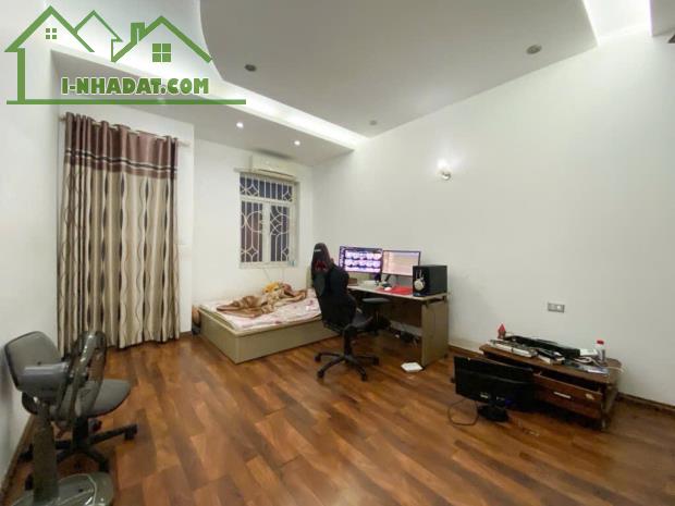 Mặt phố Yên Lãng 32 mét, ô tô tránh,ngõ thông, nhà vuông vắn,5 tầng, sổ đỏ hàng hiếm có - 3