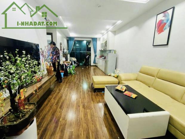 Bán chung cư 176 Định Công, 69m,2PN,2 WC giá 4,9 tỷ. - 2