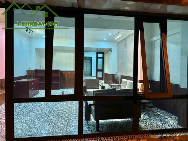 Tin hót bán nhà mặt phố Lâm Hạ dòng tiền 500 triệu/năm vỉa vè kinh doanh ô tô giá 43 tỷ. - 3