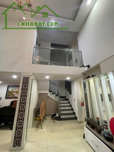 Bán nhà 5T cực đẹp phố Trần Khát Chân, oto đỗ cửa 113m2, MT8m - 1