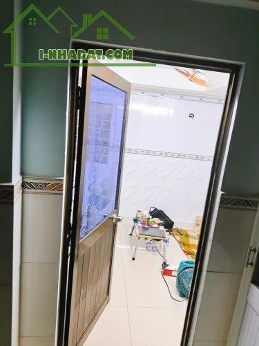 Chính chủ gởi bán gấp nhà 2 mặt hẻm 3m Hàn Hải Nguyên P.2 Quận 11. - 5