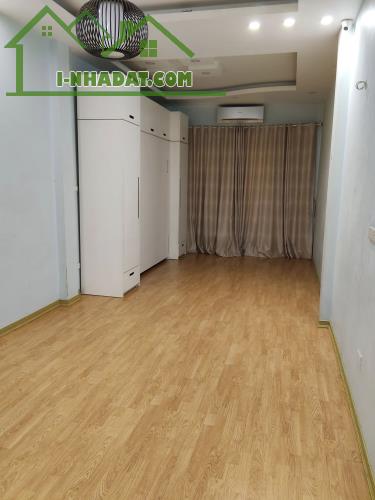 BÁN NHÀ SÁT PHỐ KHƯƠNG THƯỢNG, QUẬN ĐỐNG ĐA, NGÕ THÔNG GẦN PHỐ, DÂN XÂY, 40M2 GIÁ 8.2 TỶ - 2