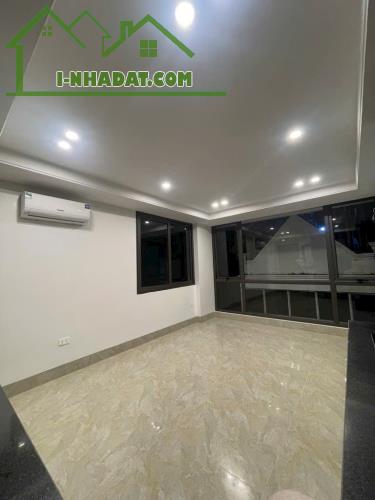 Bán nhà mới THANG MÁY 42m2 phố Văn Cao, 20m ra ô tô chỉ 10.9 tỷ. Lh: 0392863486.