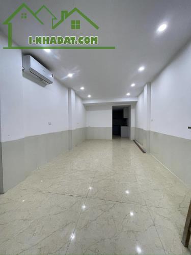 Cho thuê nhà nguyên căn ngõ ô tô Hồng Mai 38m2, 3 tầng ở gia đình, nhóm ít người - 1