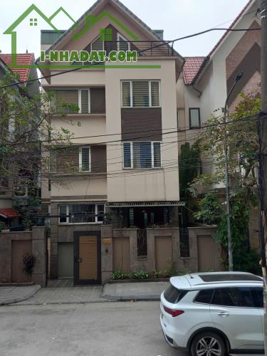 CHO THUÊ Biệt Thự Lưu Hữu Phước, DT 176m, 3 tầng 1 hầm, MT 9m, Ô TÔ ĐỖ