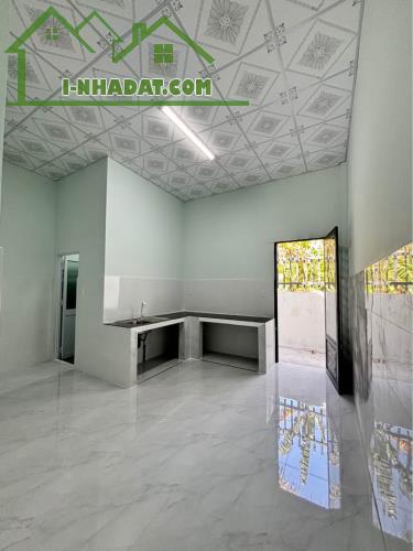 Nhà thành phố Bến Tre, 114m, thổ cư 100%, 2PN, 2WC đường 3m