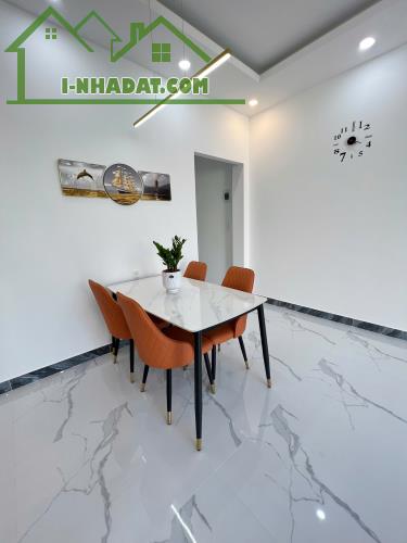NHÀ MỚI XÂY KCN TÂN HƯƠNG,NỘI THẤT ĐẦY ĐỦ,ĐƯỜNG OTO VI VU - 1