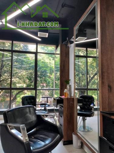 Phân Lô ô tô tránh nhà đẹp 2 thoáng kinh doanh ác liệt Giải Phóng 110m  nhỉnh 20 tỷ