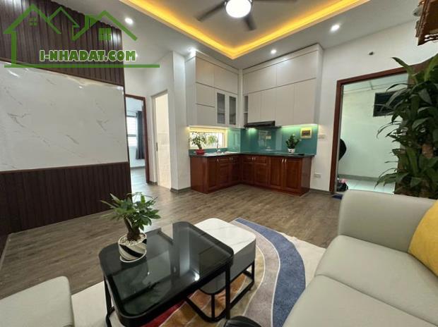 HIẾM CÓ KHÓ TÌM, NHỈNH 2.5 TỶ SỞ HỮU CĂN CC 2PN, HÀNG XÓM THE MANOR, LH 0975666943