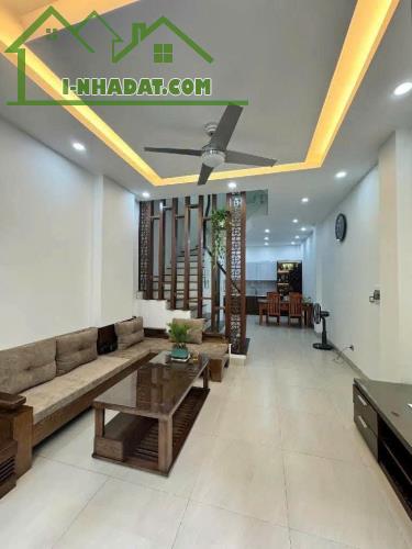 5 tỷ 40m ô tô đỗ cửa Hữu Hòa Thanh Trì, Kim Giang, Cầu Bươu, Đại Kim + Nhà chủ xây đẹp - 1