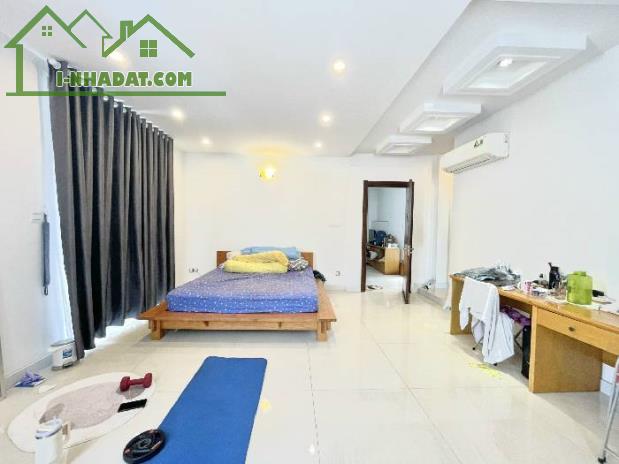 Nhà bán phú nhuận phường 5 nhà 200m2 ngang 13,5m gần mặt tiền 33 tỷ - 3